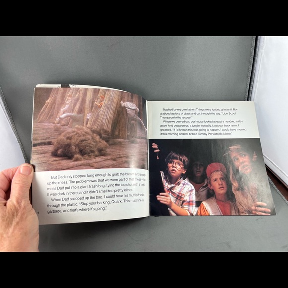 1989 Walt Disney “Honey I Shrunk the Kids” softcover storybook - Picture 3 of 3